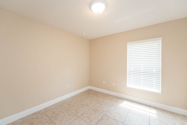 Building Photo - Brackenwood subdivision