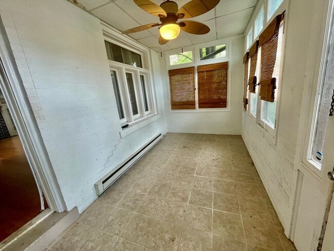 Building Photo - 4 Bed 1-2 Bath- Frick Pittsburgh PA
