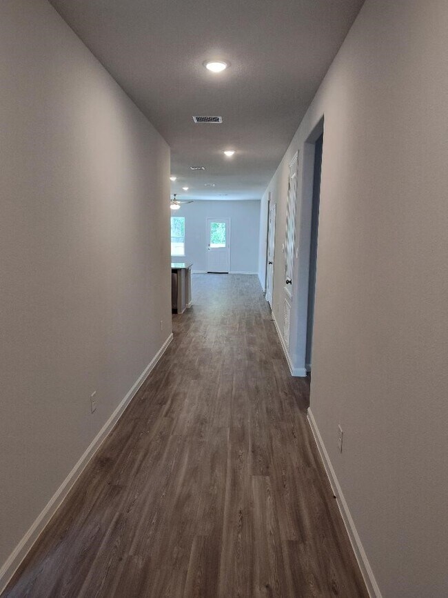 Building Photo - 9547 Caney Trails Rd