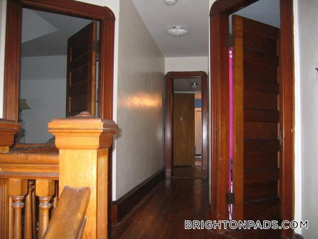 Building Photo - 46 Mapleton St