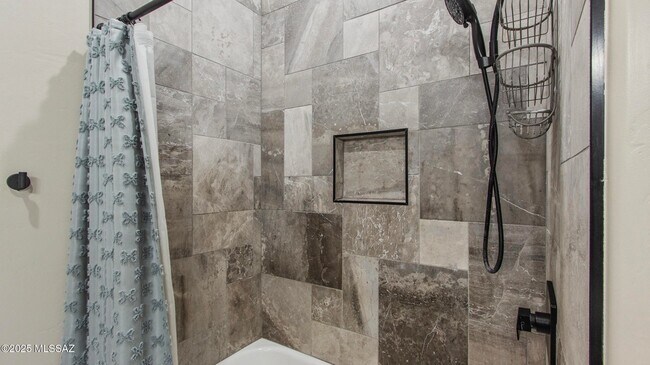 Building Photo - 1251 Avenida Gandara