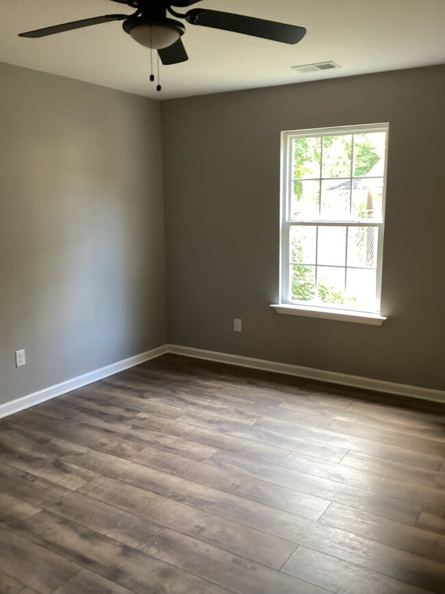 Building Photo - 3731 Whittier Rd