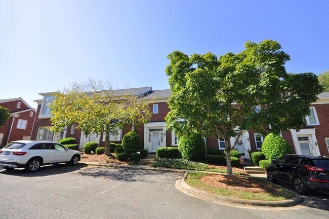 Building Photo - 2708 Dilworth Heights Ln