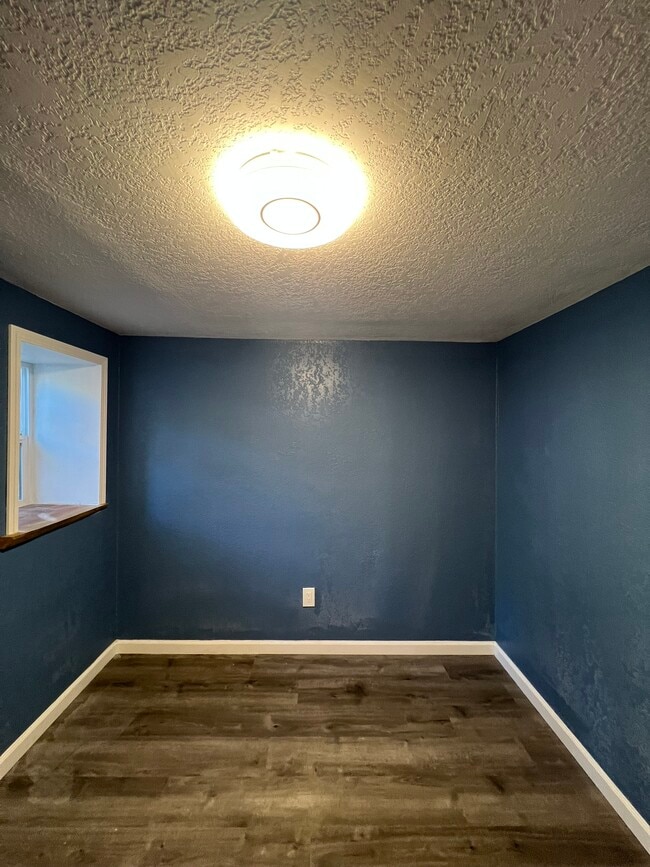 Building Photo - 1081 Craig Ave