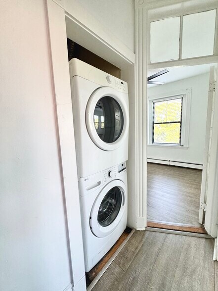 Building Photo - 1510 Tremont St