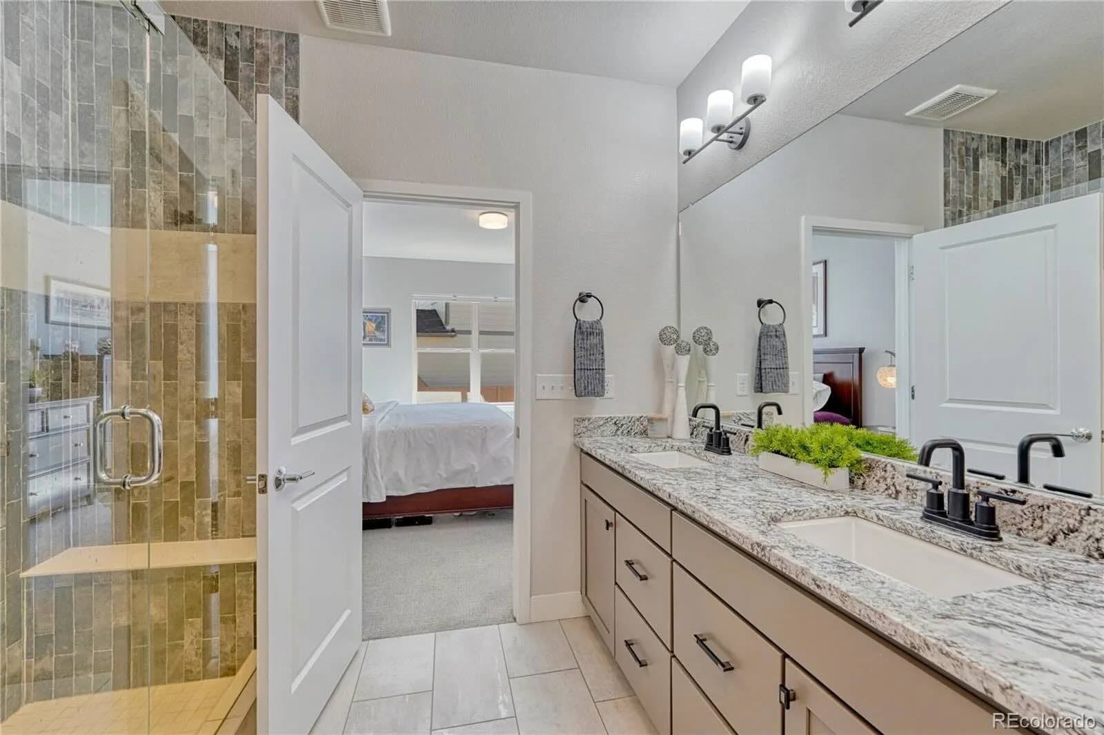 Building Photo - 6810 Sea Oats Dr