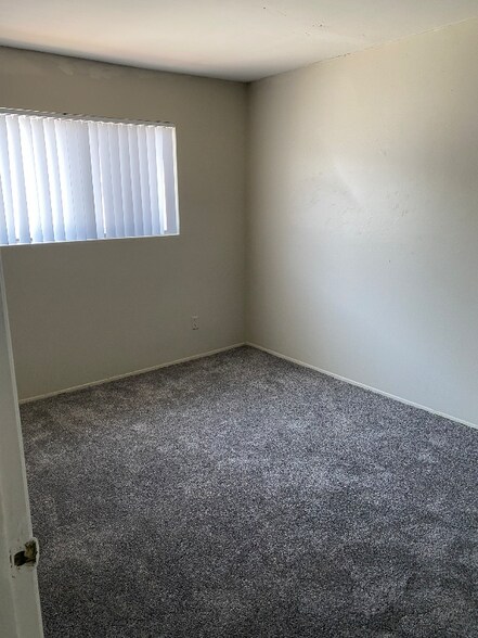 Building Photo - 3709 Gibson Rd