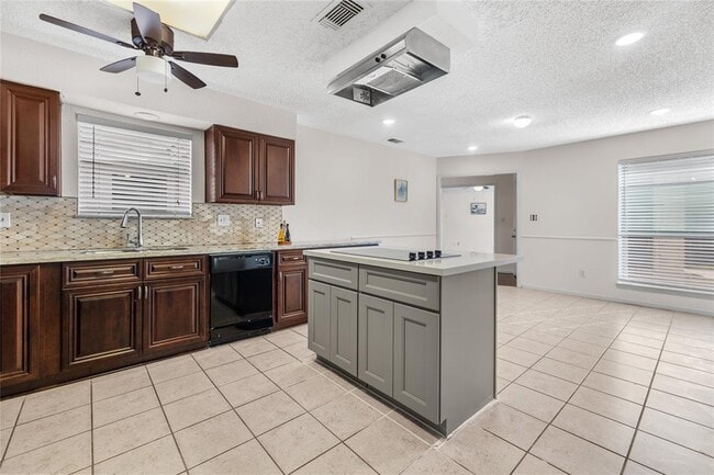 Building Photo - 4467 Yupon Ridge Dr