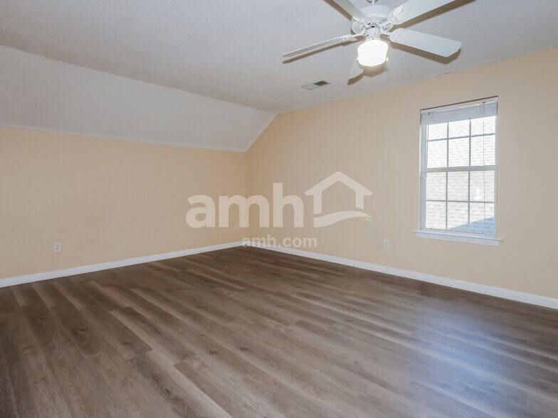 Building Photo - 11642 Mahogany Dr
