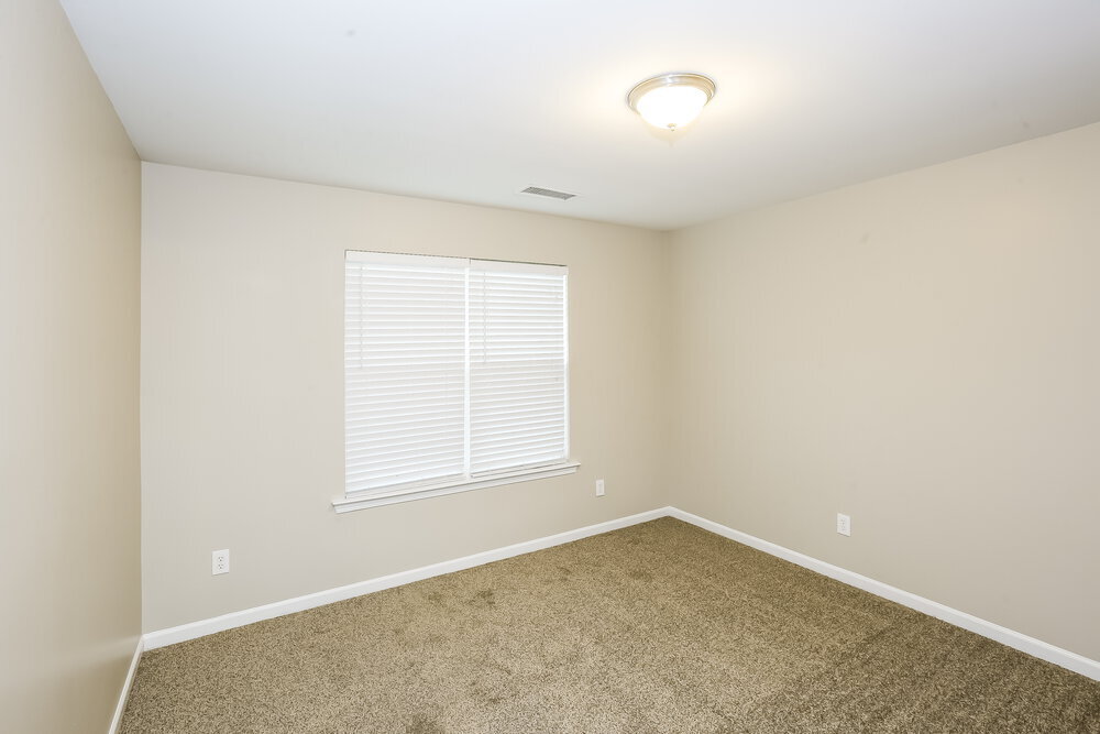 Building Photo - 3037 Old Ironside Dr