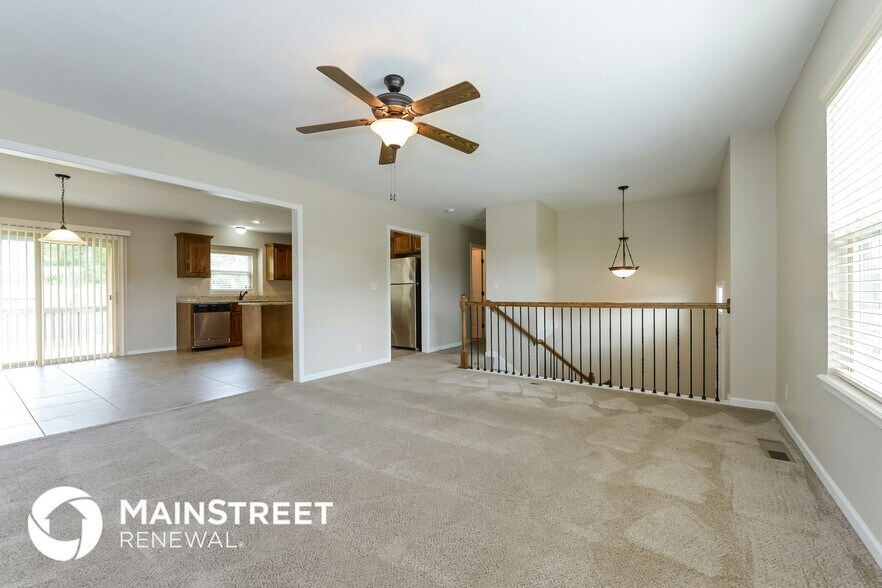 Building Photo - 409 Golfview Dr