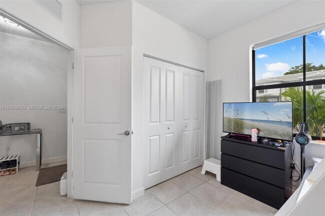 Building Photo - 13250 SW 285th St