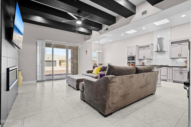 Building Photo - 2332 Mike Price Dr