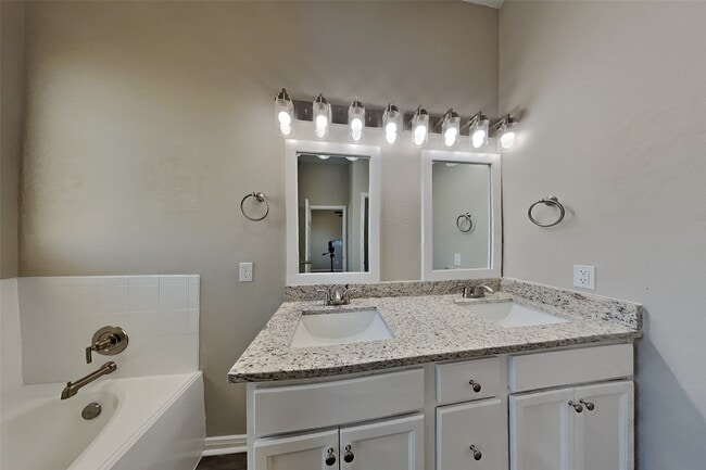 Building Photo - 3218 Clayton Terrace Dr