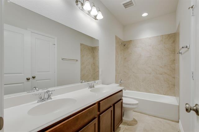 Building Photo - 17713 Coralberry Dr