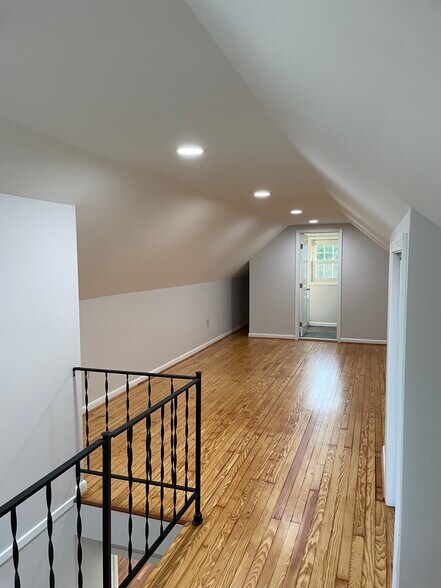 Building Photo - 2602 Linwood Rd