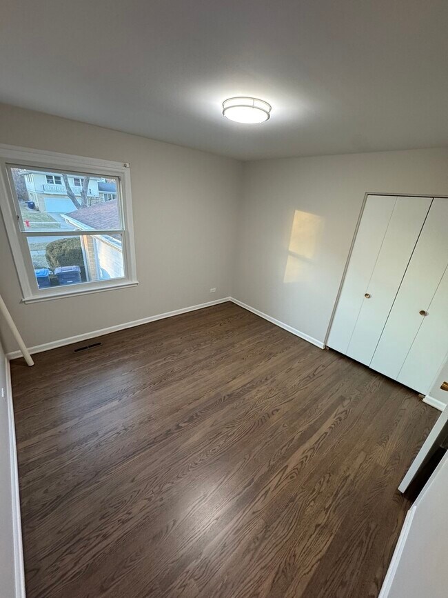 Building Photo - 1705 Central Ave