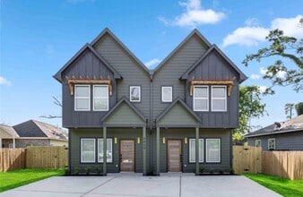 Building Photo - 8013 Ritz St