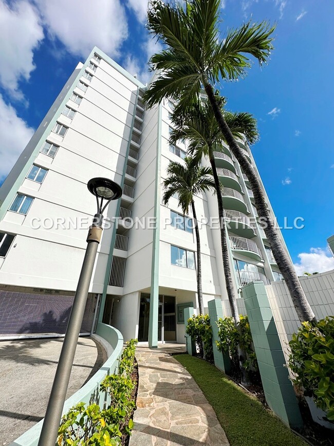 Primary Photo - 710 Lunalilo St