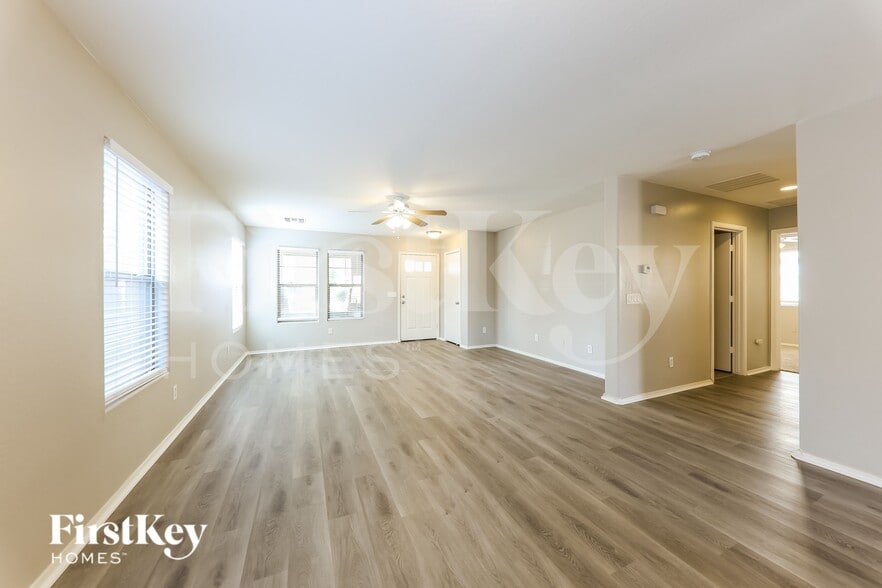 Building Photo - 14088 W Larkspur Dr