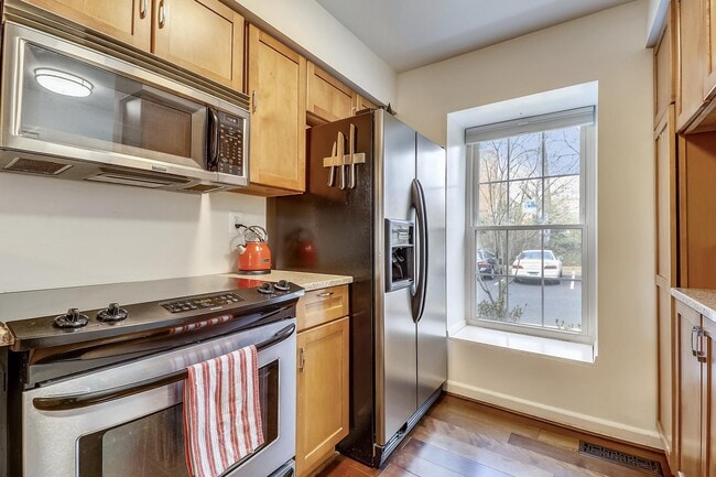 Building Photo - 2066 Derby Ridge Ln