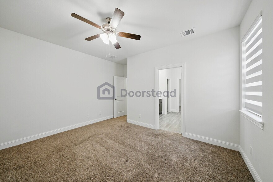 Building Photo - 9578 Kavik St