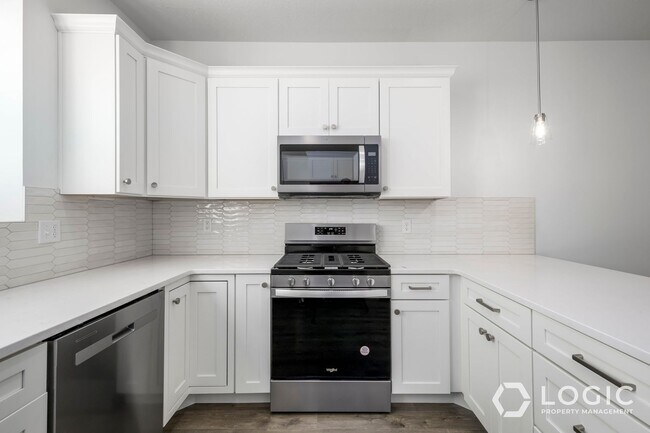 Building Photo - Brand New Townhome in Lehi Utah!