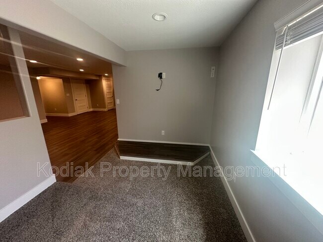 Building Photo - 7555 S 1740 E
