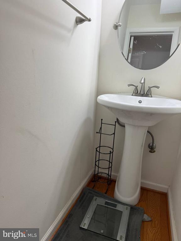 Building Photo - 6415 Blarney Stone Ct