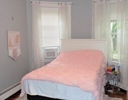 Building Photo - 19 University Rd