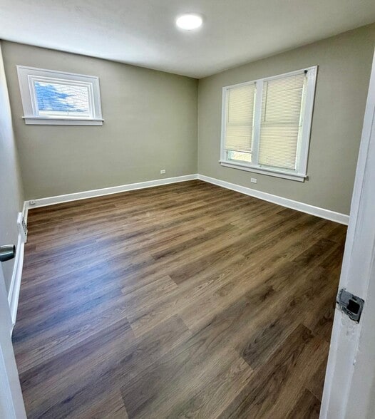 Building Photo - 1067 Rushleigh Rd