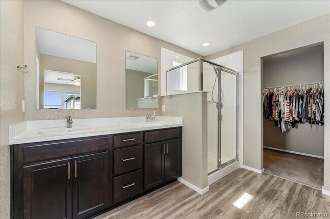 Building Photo - 4827 Mt Shavano St