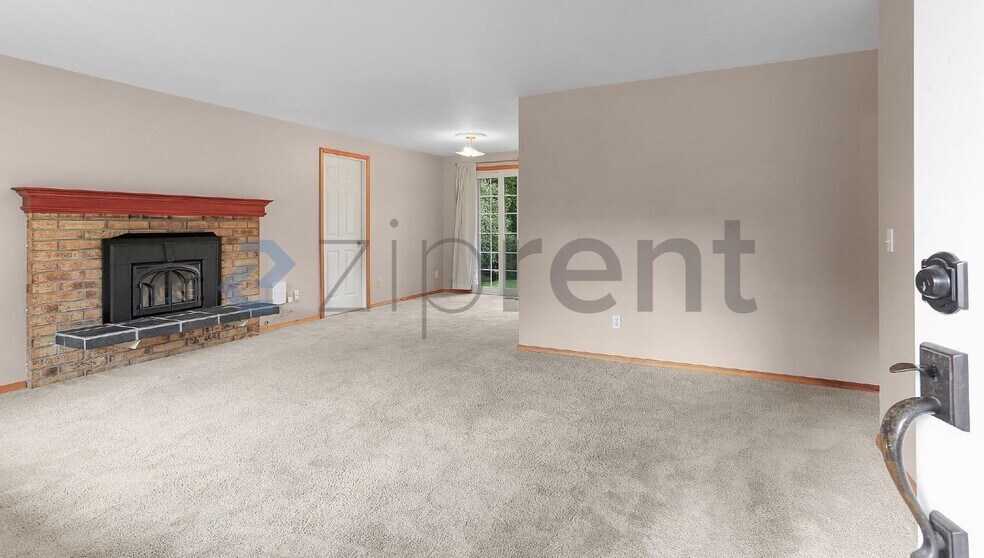 Building Photo - Unit