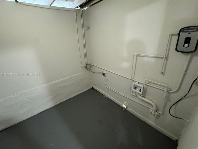 Building Photo - 5815 NW 18th Ave