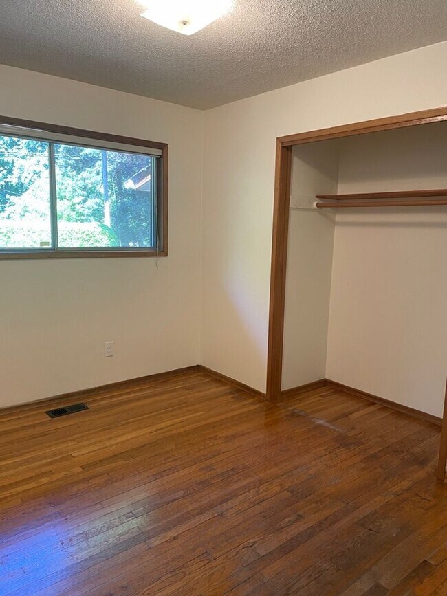 Building Photo - Lewis & Clark Law Students ONLY