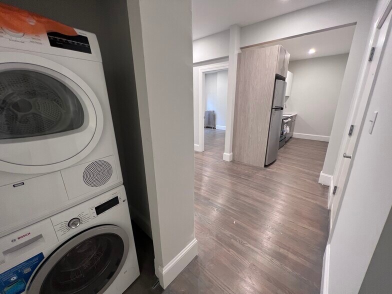 Building Photo - 132 Jersey St