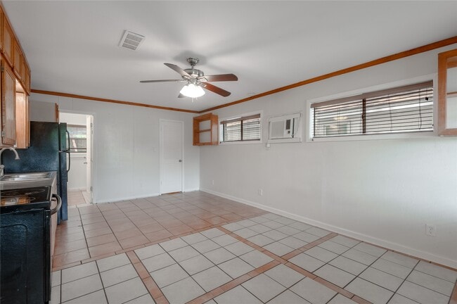 Building Photo - 1412 22nd St