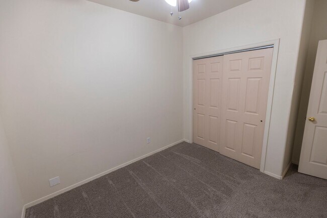 Building Photo - 1635 Spruce Ave