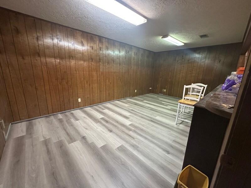 Building Photo - 125 W Monroe St