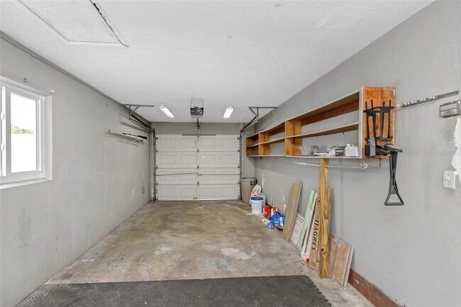 Building Photo - 6842 62nd Ave N