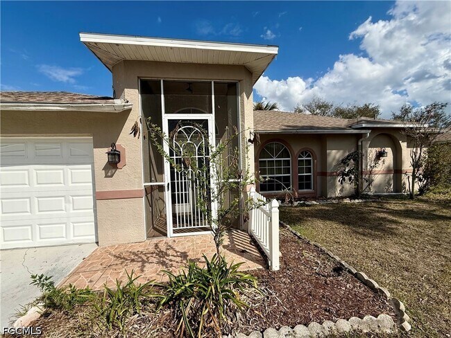 Building Photo - 1713 SW 10th Pl