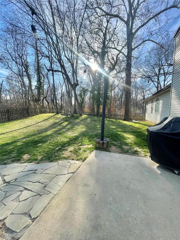 Building Photo - 1057 Edgewood Dr