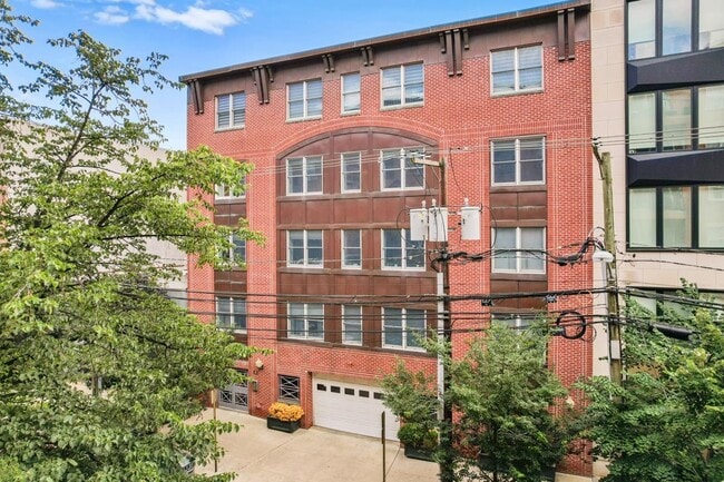 Building Photo - 1107 Grand St