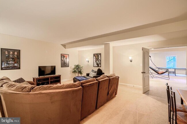 Building Photo - 1319 Martin Meadows Dr