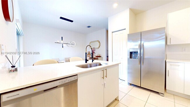 Building Photo - 17910 SW 359 Ter