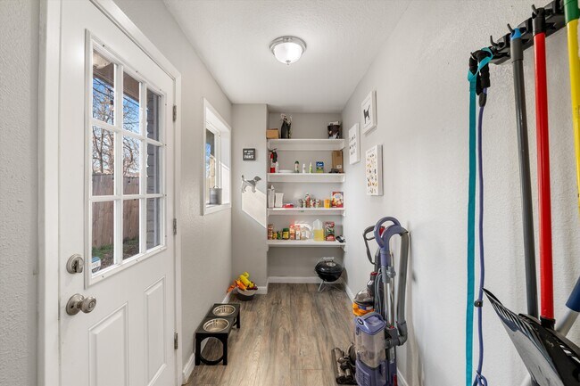 Building Photo - 2753 Larkspur Ln