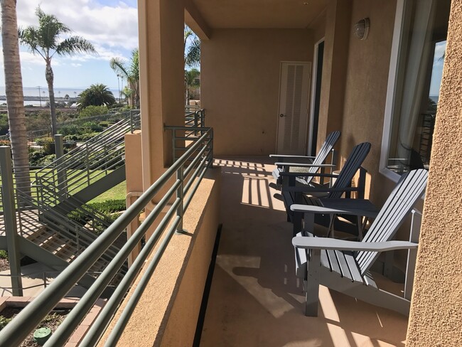 Building Photo - Major Ocean & Lagoon Views from this Beautiful 2 Master Bedroom + Den Ocean Pointe Condo!