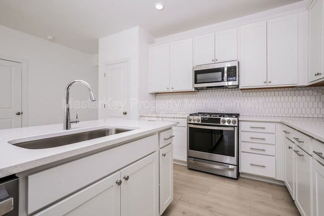 Building Photo - 265 Sweetbay Tree Dr