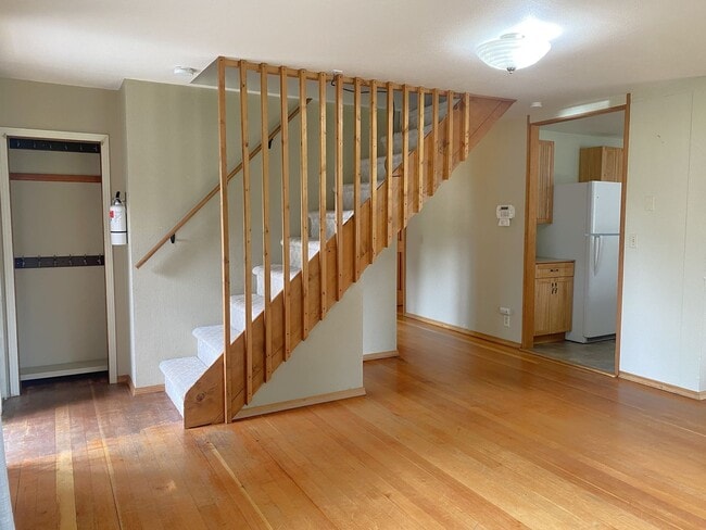 Building Photo - 3-Bedroom Home- Pets Allowed with Approval