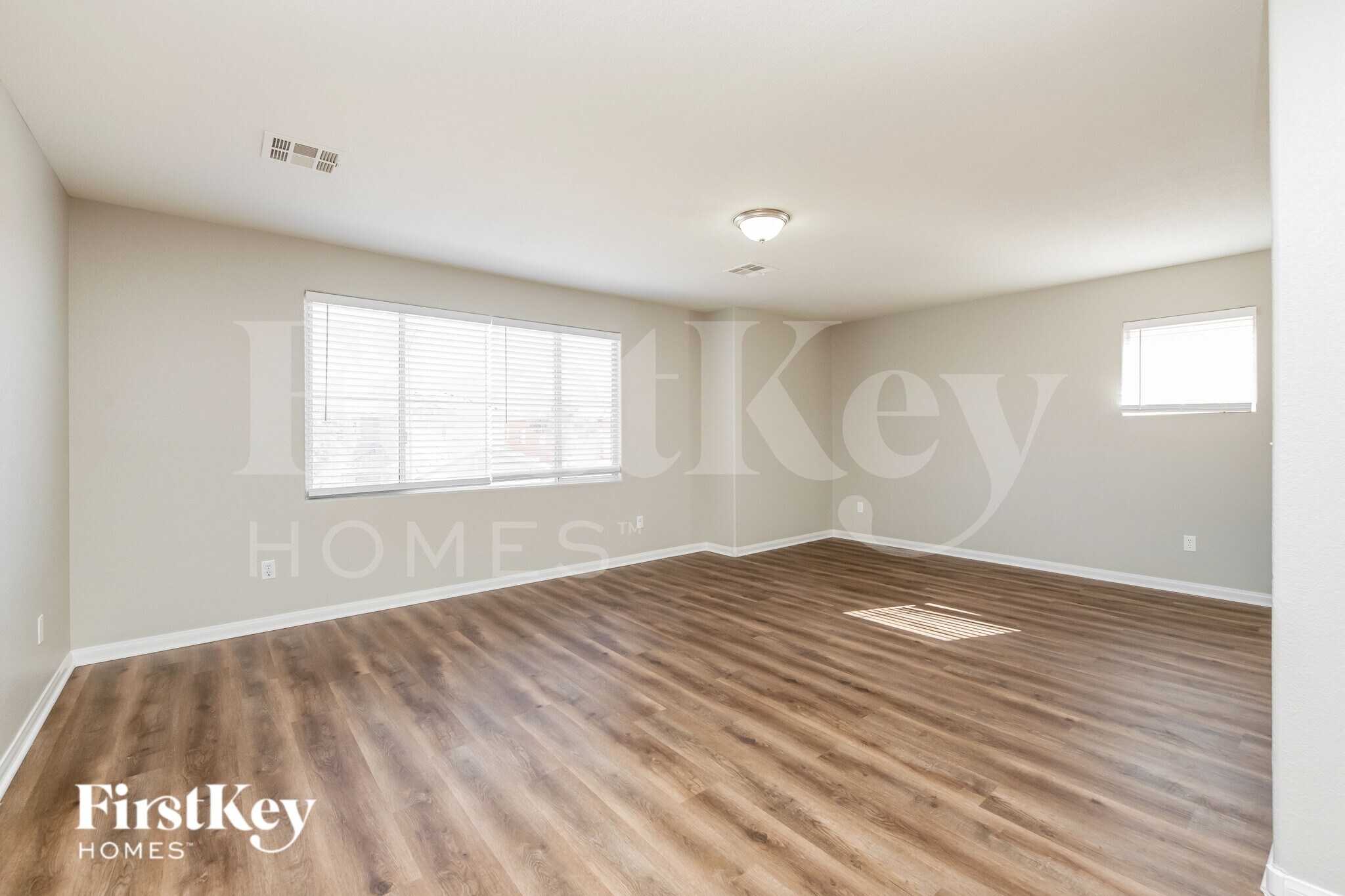 Building Photo - 8529 Gold Flash Ave